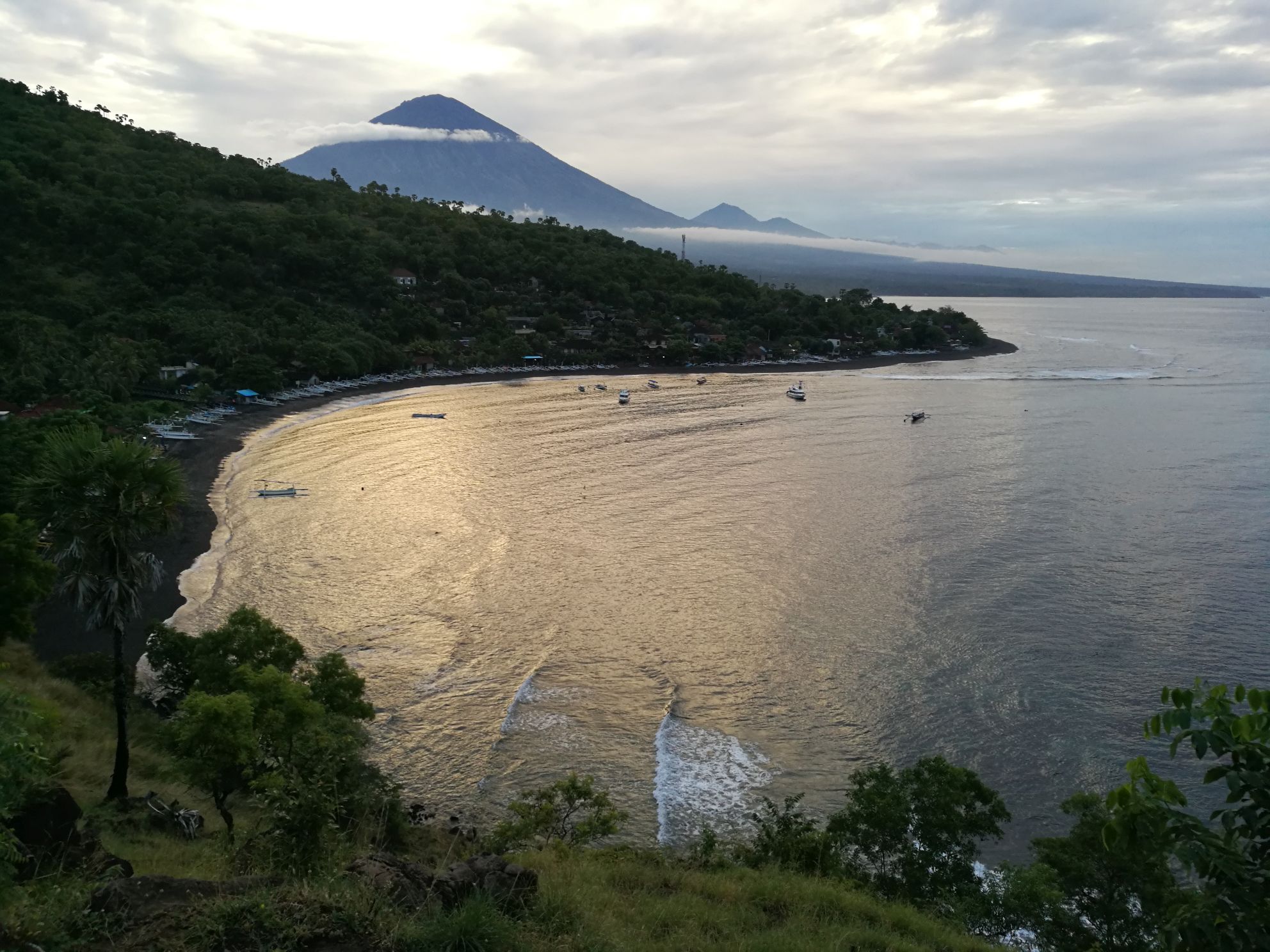 zapad agung se nekona