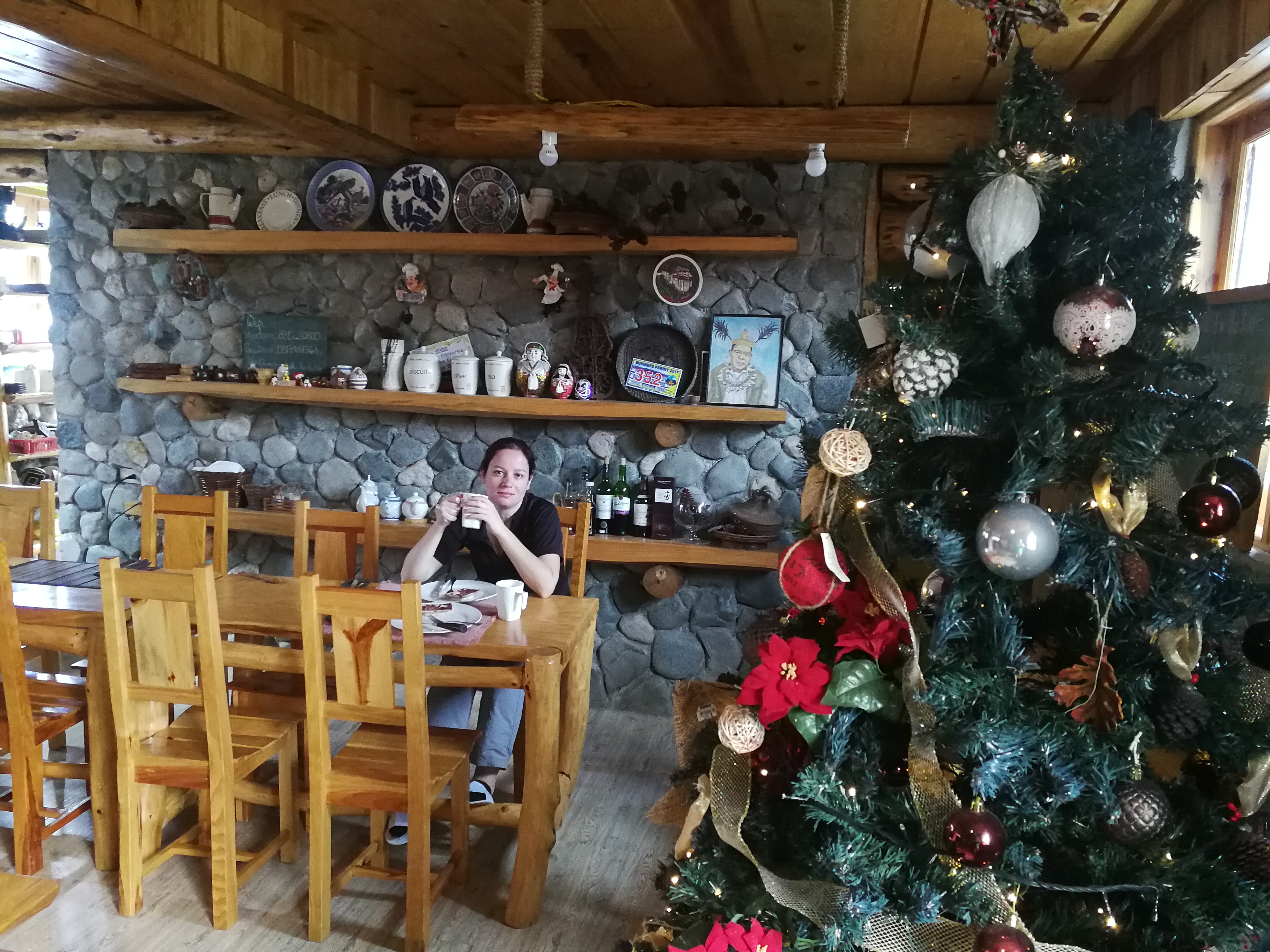 agape log cabin interier